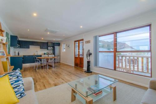 Beachfront Bliss at Malgas Views — 4-Star Luxury Hotel in Cape Town, South Africa