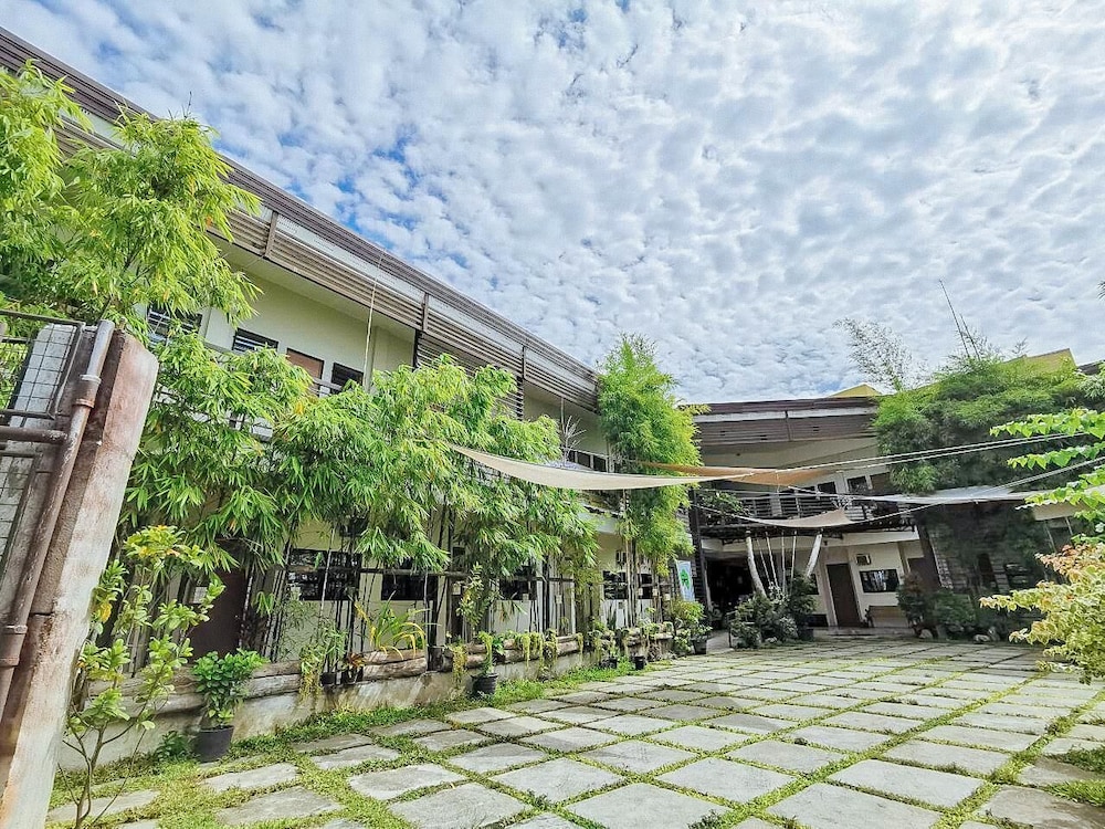 RedDoorz near KCC Mall Gensan in General Santos, Philippines