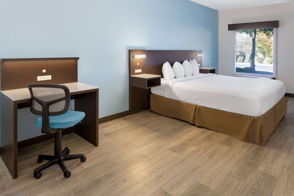 Studio 6 Suites Jacksonville NC - photo 11