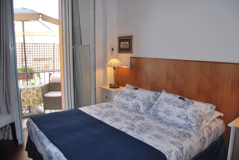 Pettinary Village — Rome — photo 4