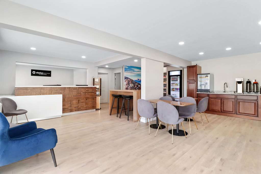 Clarion Pointe Ridgecrest near China Lake Naval Station - photo 13