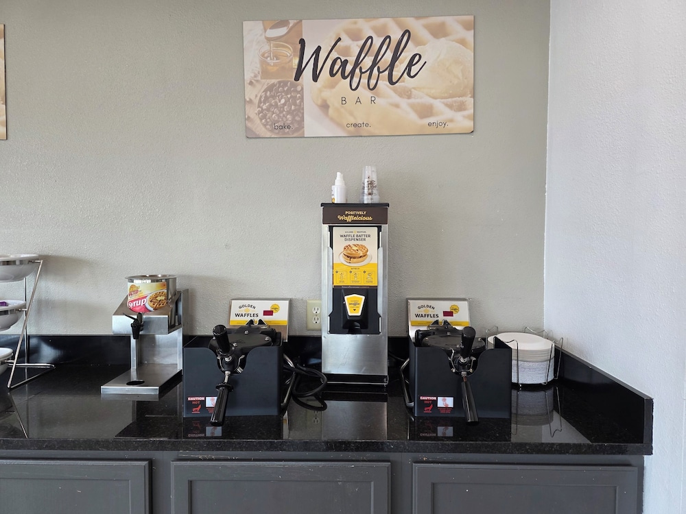 Garner Hotel Missoula Southwest by IHG - photo 24