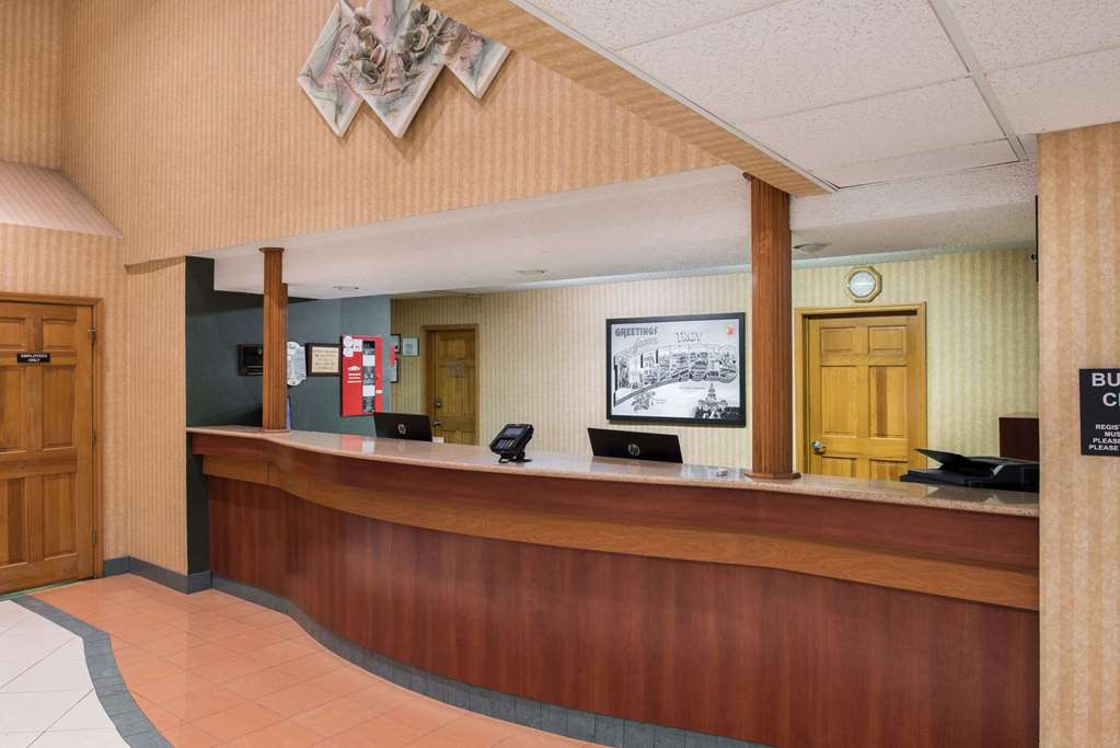 Super 8 by Wyndham Troy IL St. Louis Area - photo 2