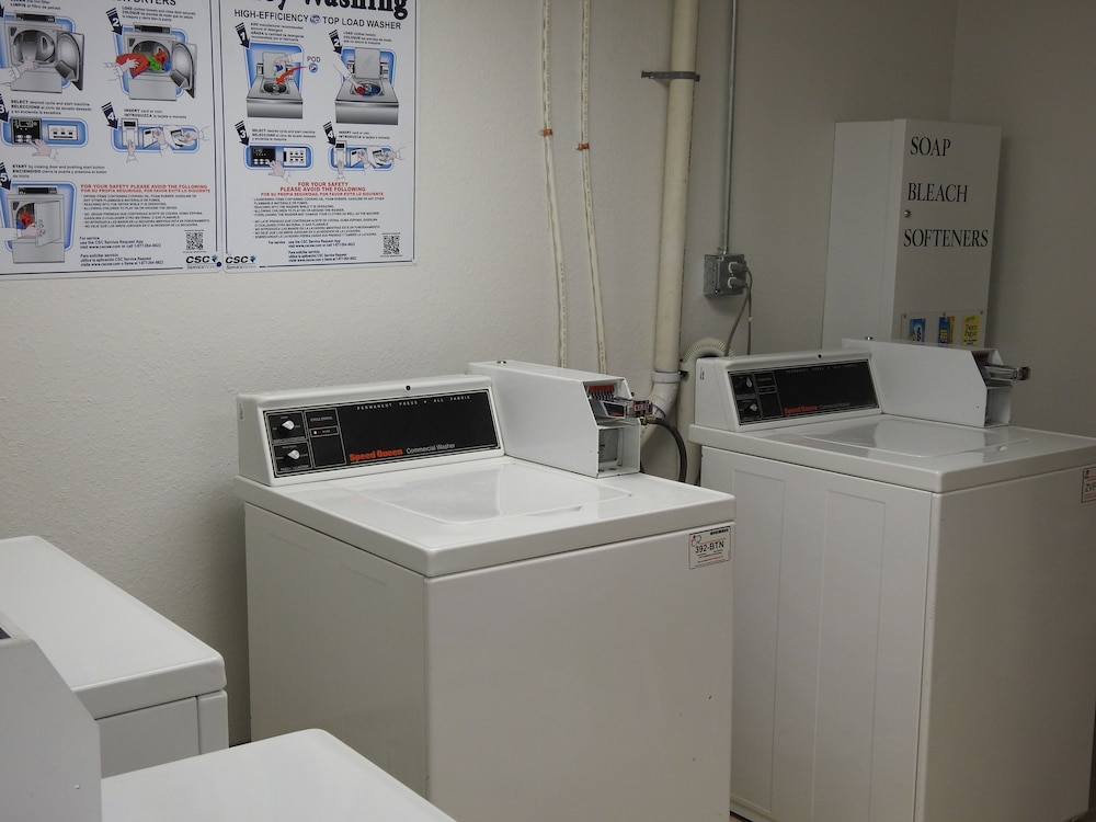 Motel 6 Lincoln NE Airport - photo 25