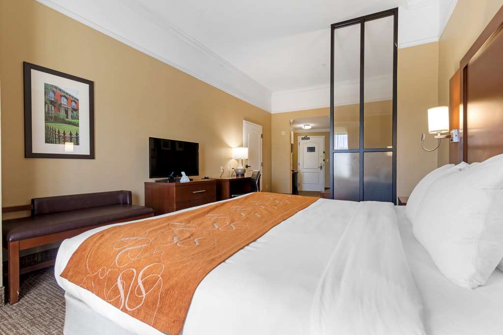 Comfort Suites Savannah North I 95 - photo 17