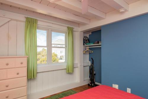 Cuddlefish by Oak Island Accommodations - photo 42