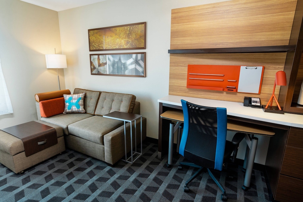 TownePlace Suites by Marriott Irvine Lake Forest - photo 11