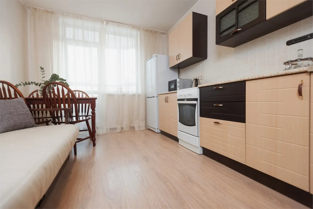 AHause на улице Щорса 103 in Yekaterinburg, Russia