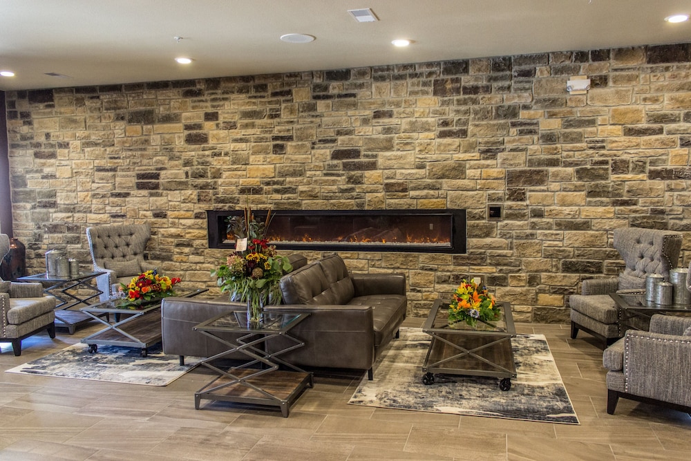 Cobblestone Hotel & Suites Chippewa Falls - photo 8