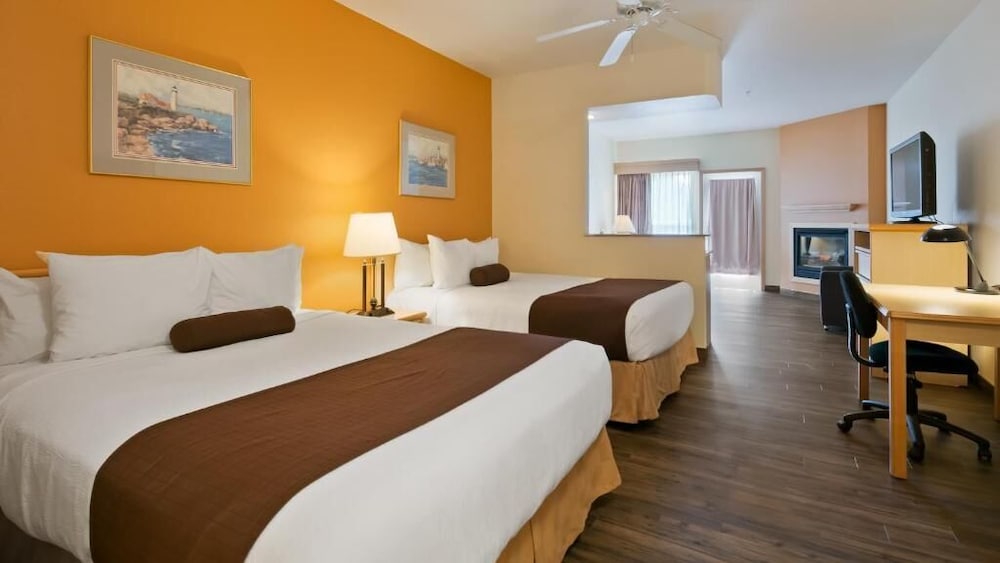 Lighthouse Suites Inn - photo 9