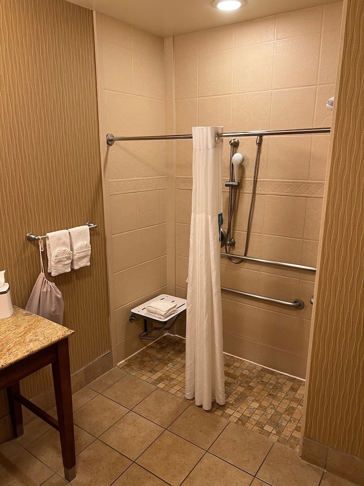 Hampton Inn & Suites Scottsdale at Talking Stick - photo 19