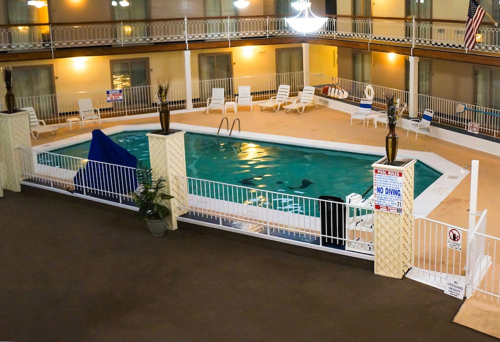 Quality Inn & Suites Coldwater near I 69 - photo 54