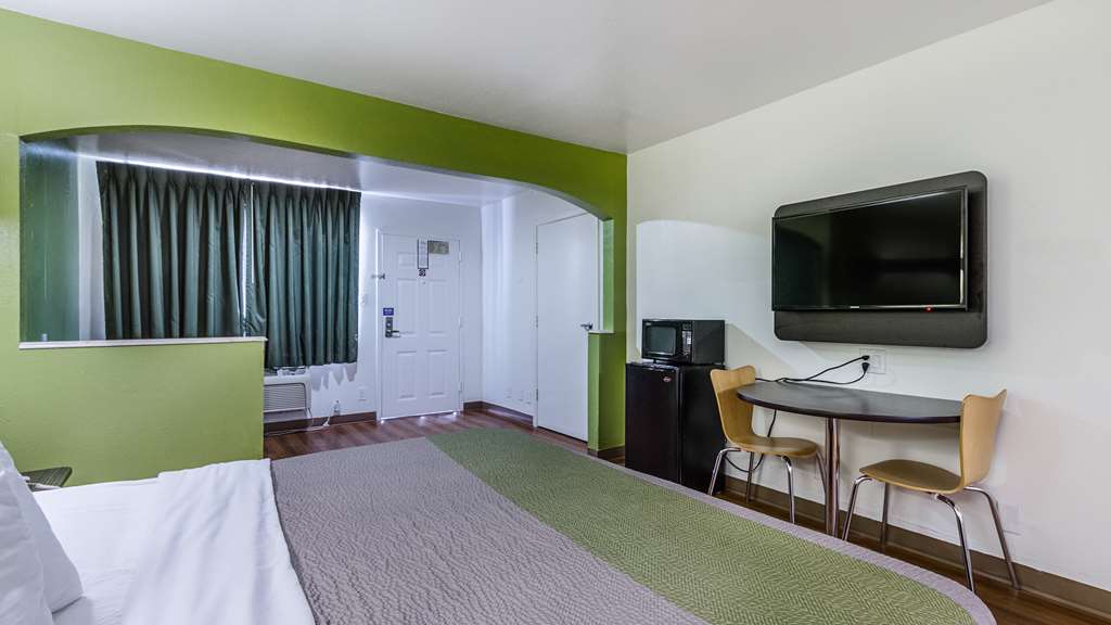 Motel 6 San Marcos TX North - photo 17