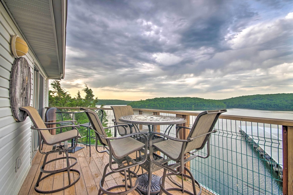 Deck Pool and Views Lake of the Ozarks Condo — 4-Star Luxury Hotel in Festus, United States