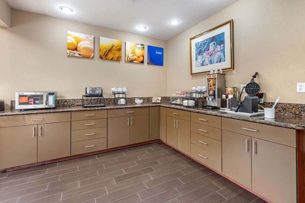 Comfort Inn Kelso Longview - photo 26