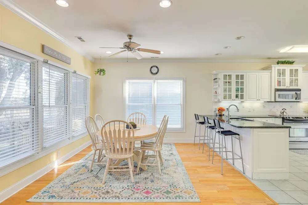 Waterfront Oak Island Home with Dock — Oak Island — photo 2