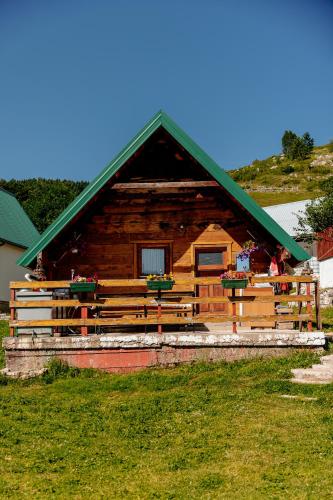 Household Ušćumlić Oaza mira — 4-Star Luxury Hotel in Pluzine, Montenegro