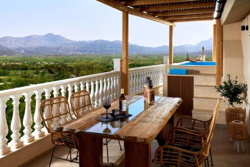 Mylostassi Villas with Balcony Plunge Pool — 4-Star Luxury Hotel in Platy, Greece