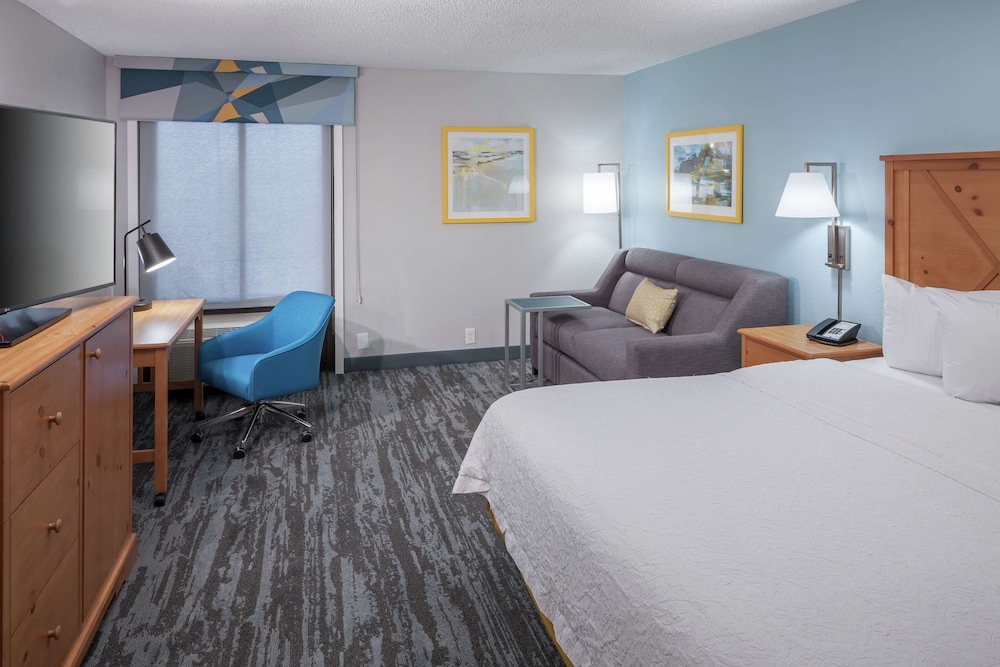 Hampton Inn Austin NW near The Domain - photo 12