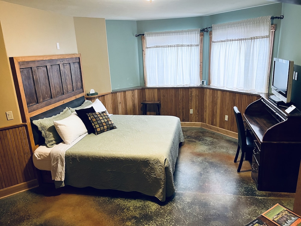 Talus Rock Retreat - photo 27
