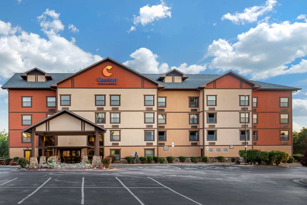 Comfort Inn & Suites Branson