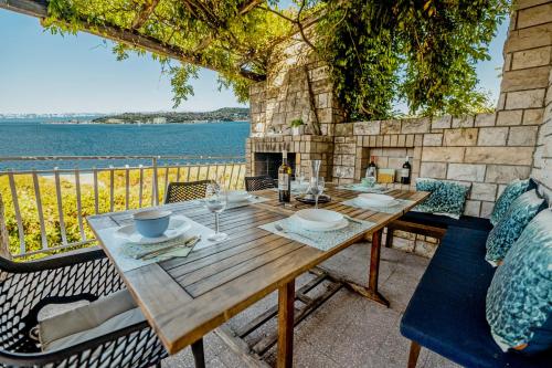 Casa Monterosso great sea view free parking large terrace near the sea — 4-Star Luxury Hotel in Umag, Croatia