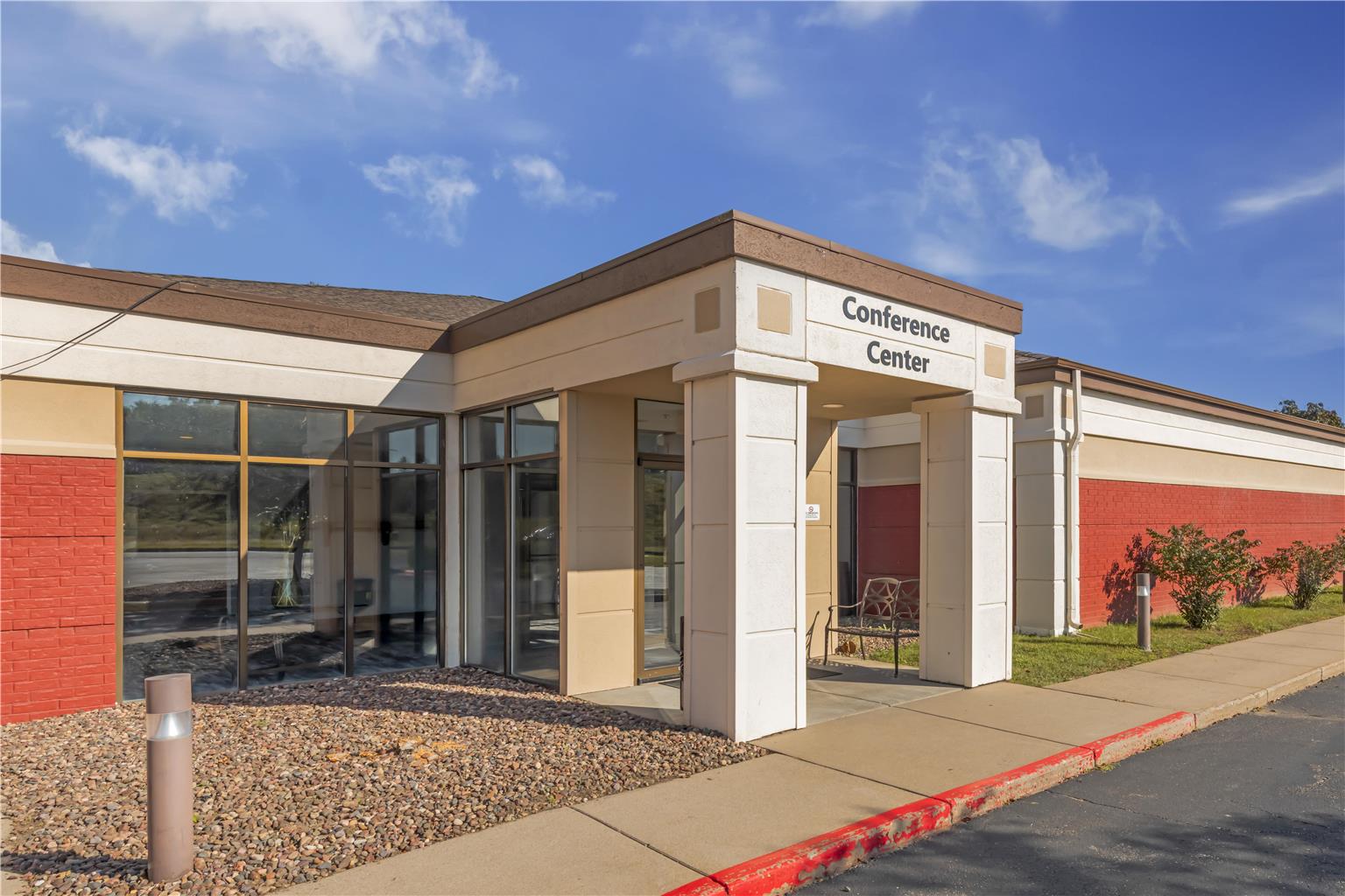 Best Western Plus Eau Claire Conference Center - photo 69