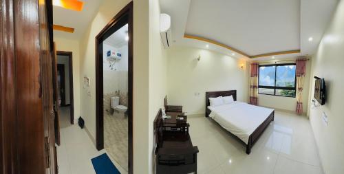 Khách Sạn Nhà Hàng So Oanh — hotel in Thi Tran Trung Khanh