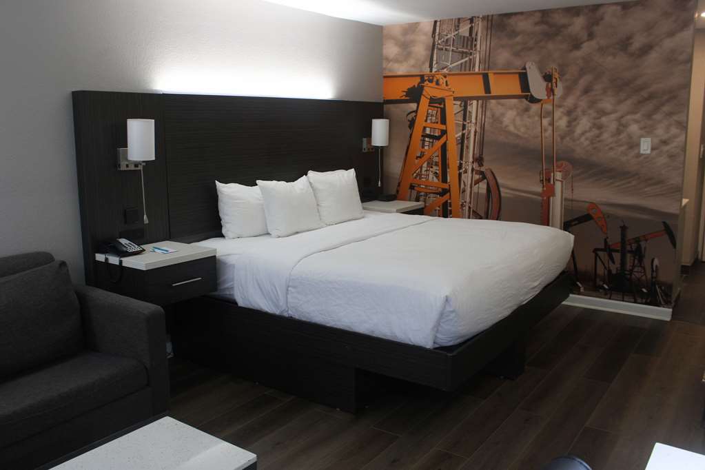 Clarion Pointe Marshall - photo 14
