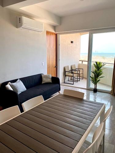 Oceanfront &6pers &Pool &Gym &Golf Club — 4-Star Luxury Hotel in Boca Del Rio, Mexico