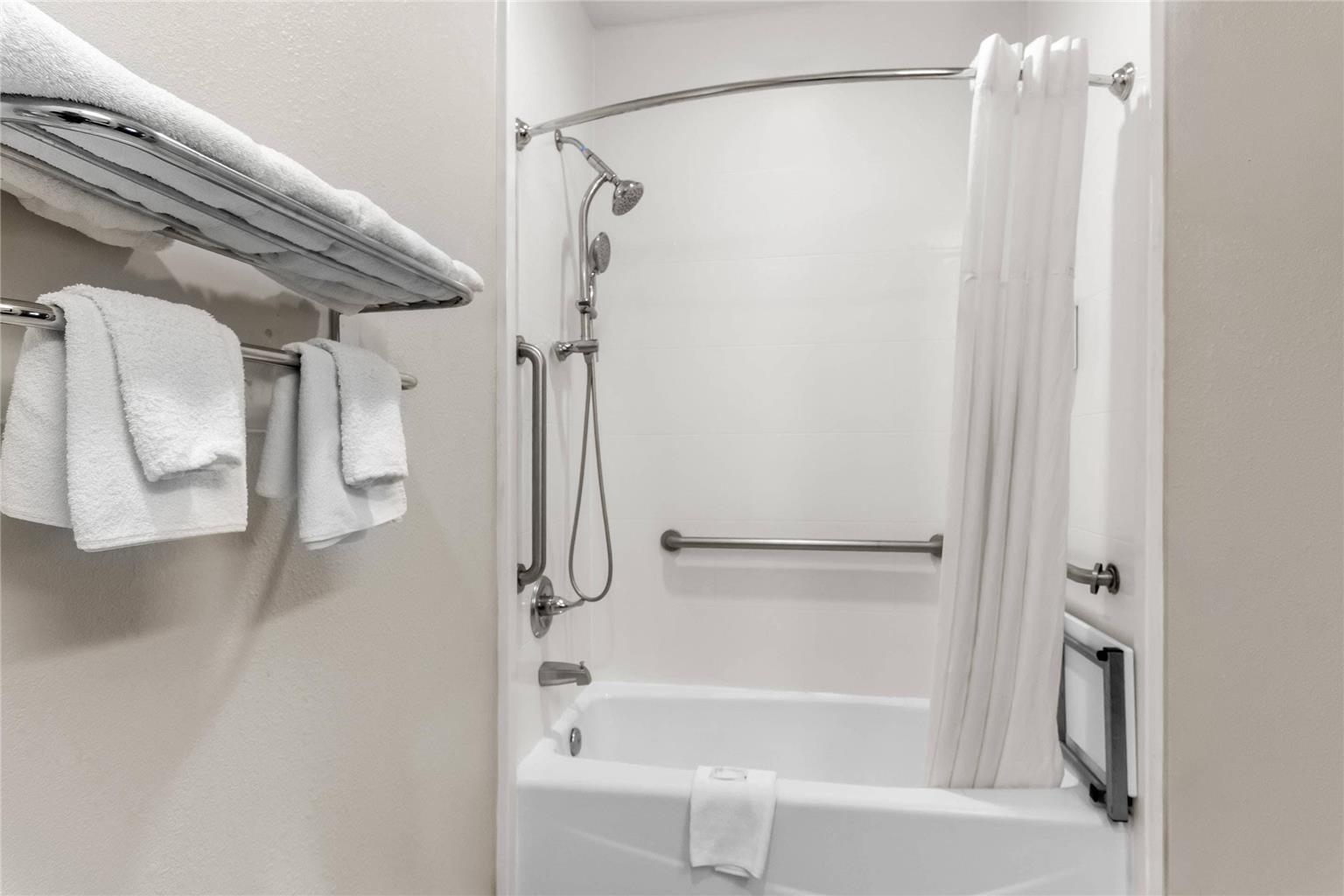 Econo Lodge Bryan TX - photo 28