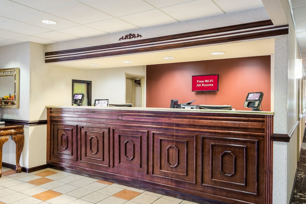 Red Roof Inn Hendersonville - photo 20
