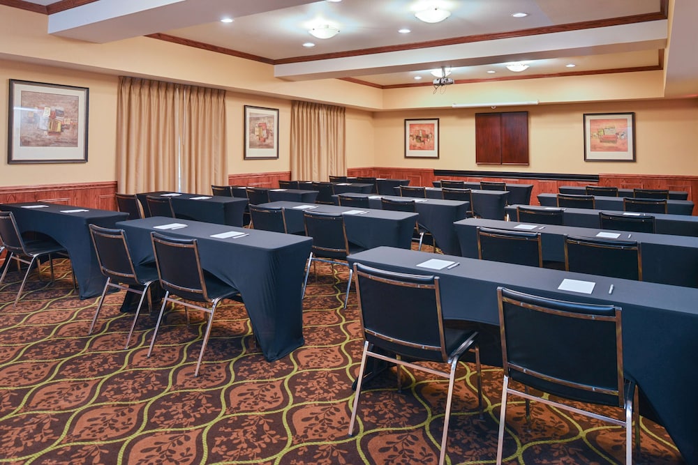 Hampton Inn & Suites Greenville - photo 45