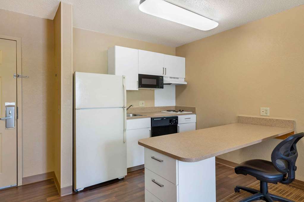 Extended Stay America Suites Boston Peabody - photo 22