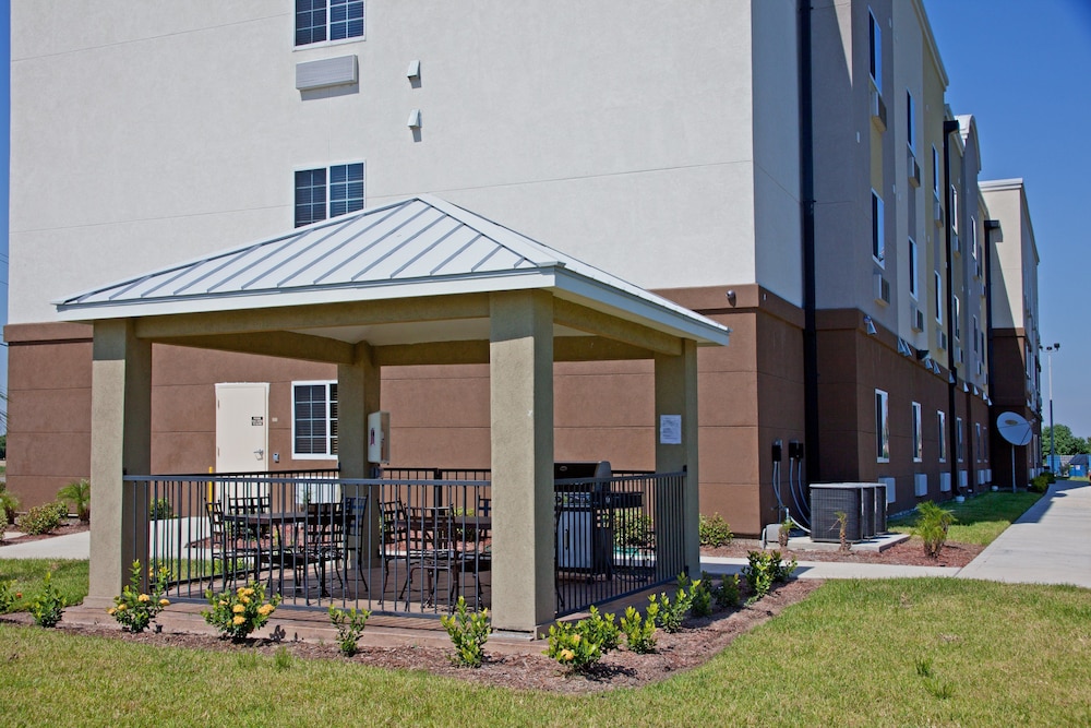 Candlewood Suites Hotel Texas City by IHG - photo 20