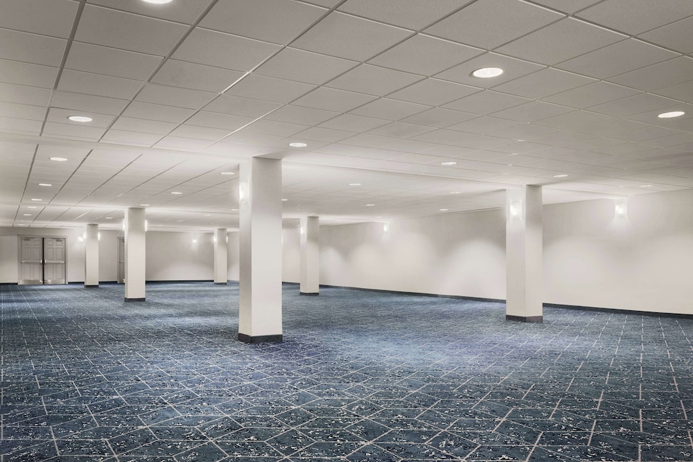 Hilton Garden Inn Champaign Urbana - photo 30