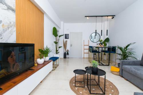 #Avant_Garde #Beach 2' Downtown 5' — 4-Star Luxury Hotel in Rethymno, Greece
