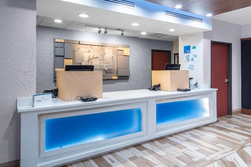 Holiday Inn Express & Suites Roanoke Rapids SE by IHG - photo 17