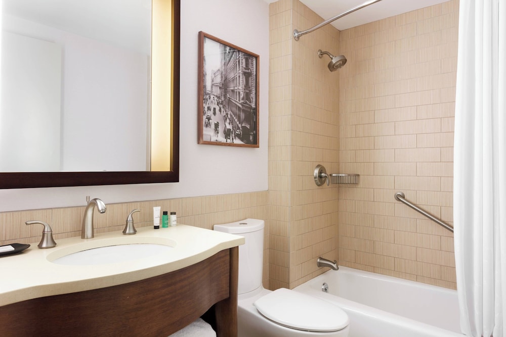 Sheraton Tribeca New York Hotel - photo 35