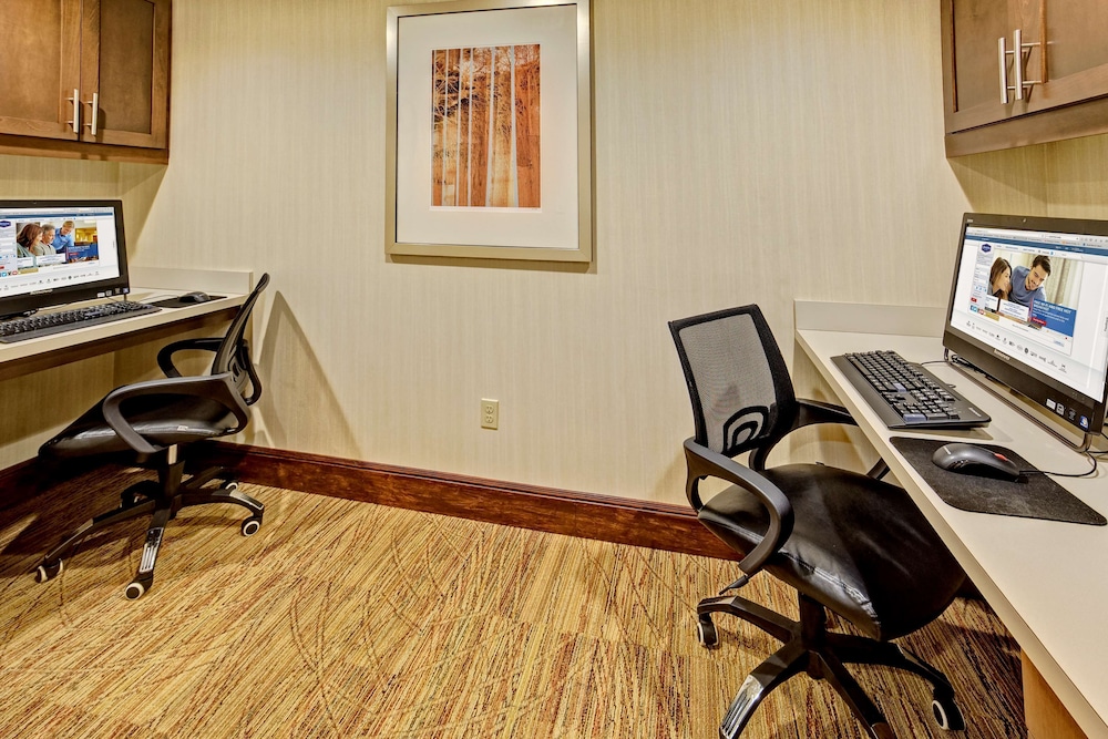 Hampton Inn Houston Baytown - photo 24