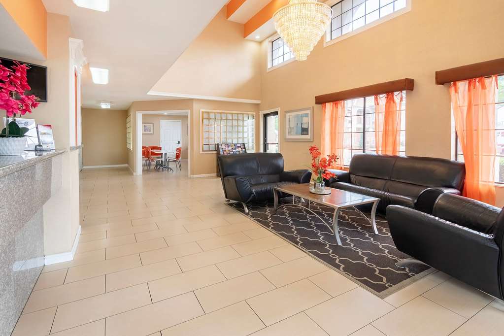 Super 8 by Wyndham Grand Prairie Southwest - photo 10