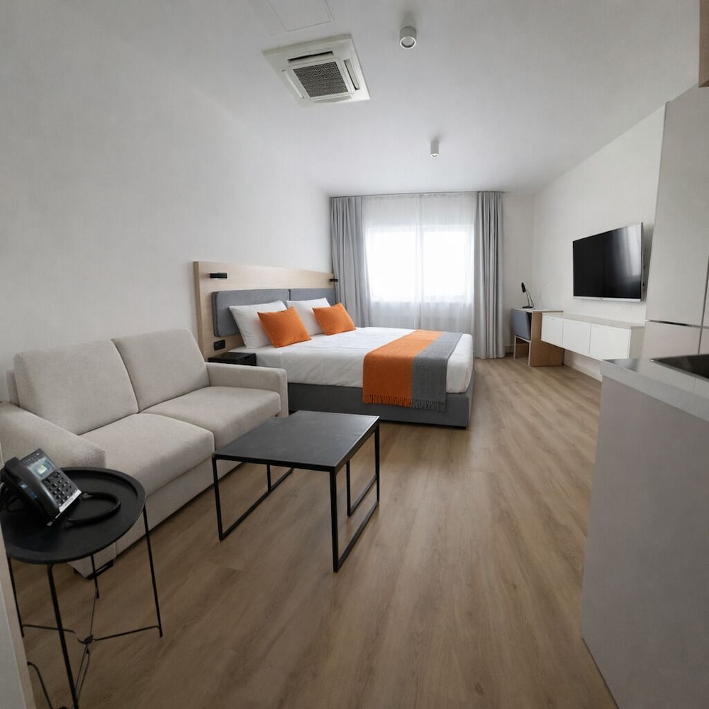 Hotel Kapitol — 4-Star Luxury Hotel in Most, Czech Republic