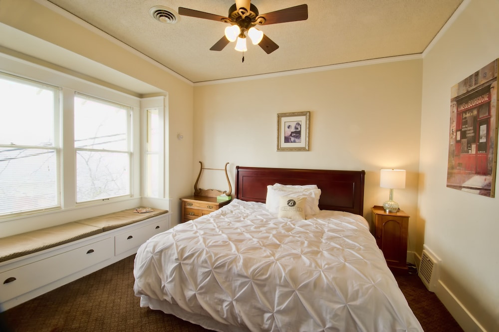 Birchfield Manor Inn and Restaurant - photo 14