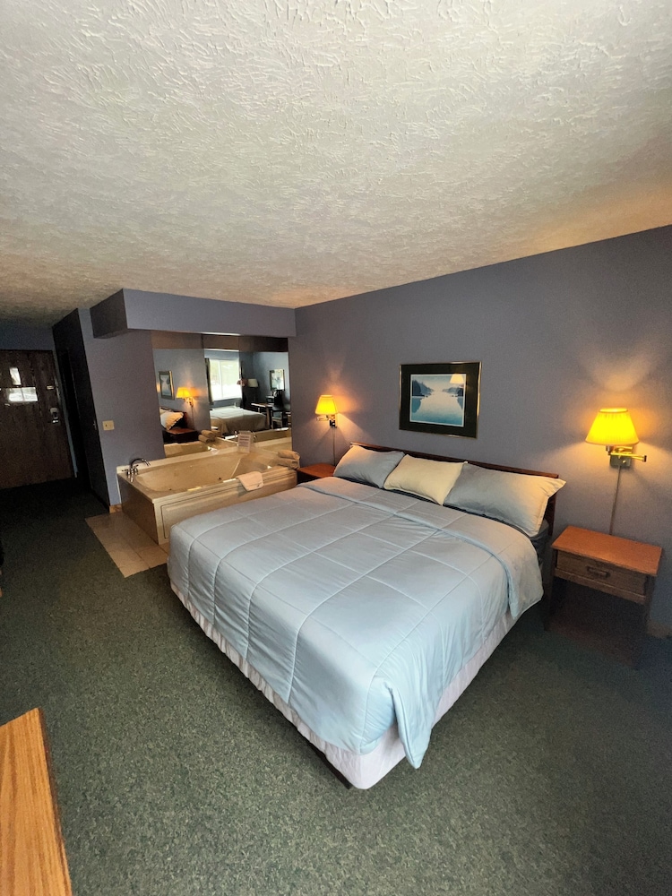 Cedarville Hotel - photo 7