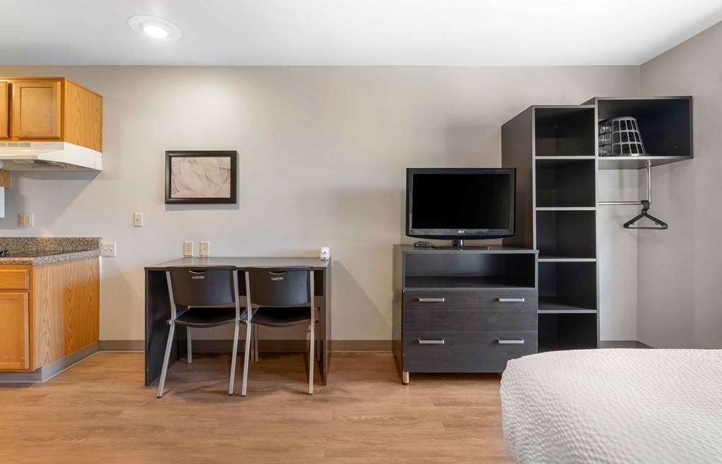 Extended Stay America Select Suites Orlando South - photo 26