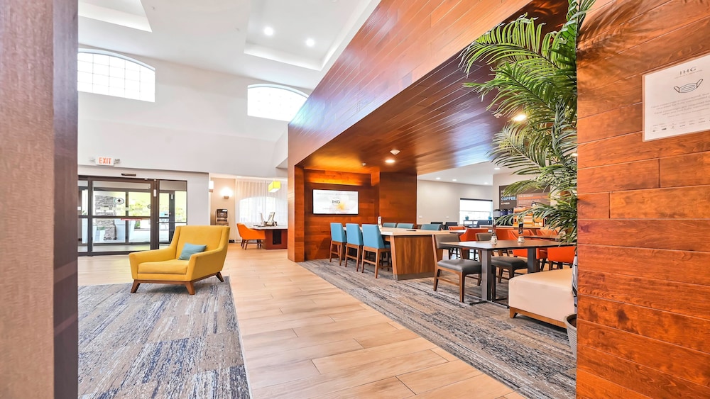 Holiday Inn Express Palestine by IHG - photo 63
