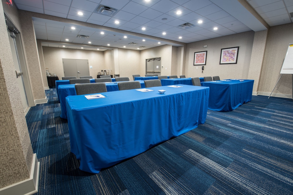 Holiday Inn Express & Suites Lake Charles South Casino Area by IHG - photo 99