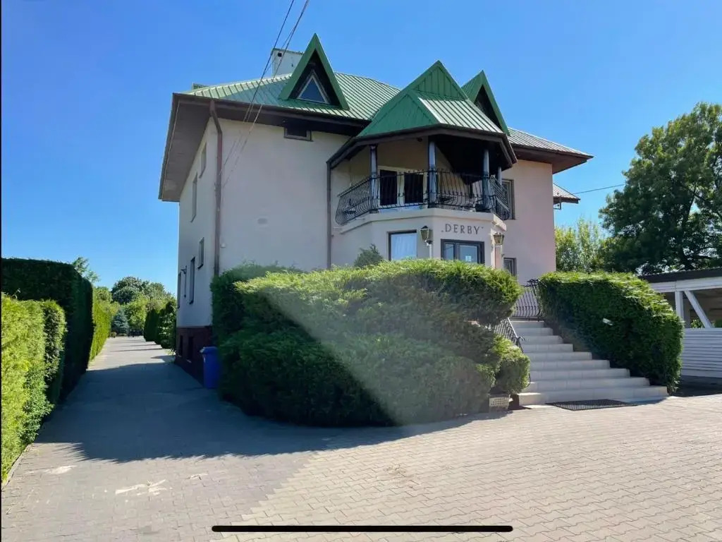 Zajazd Restauracja Derby — hotel in Blonie
