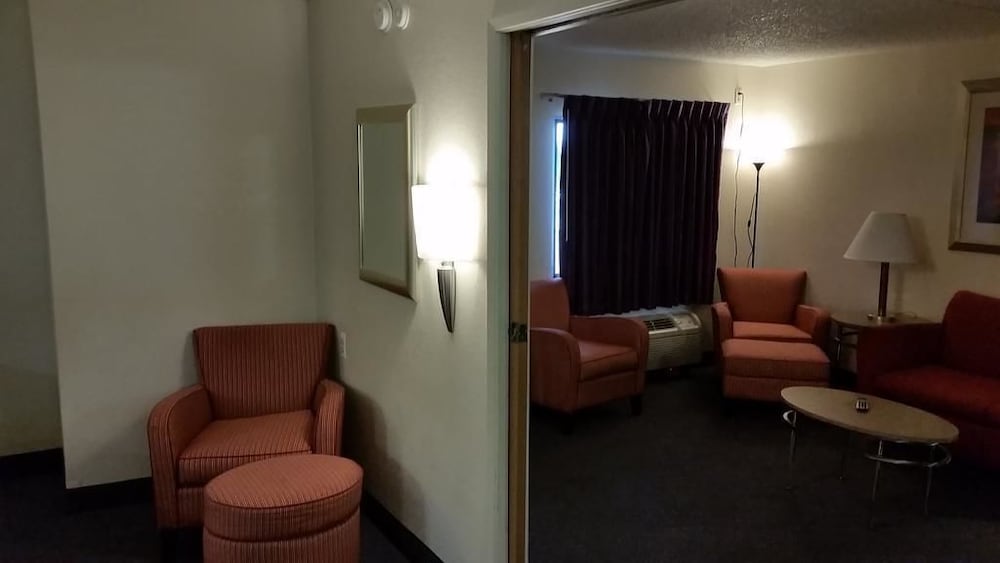 Days Inn by Wyndham Buena Park - photo 11