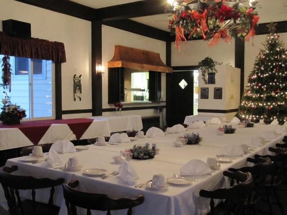 Colebrook C.C. & Motel - photo 18